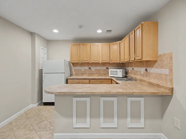 9625 Lindenbrook St — Photo 16