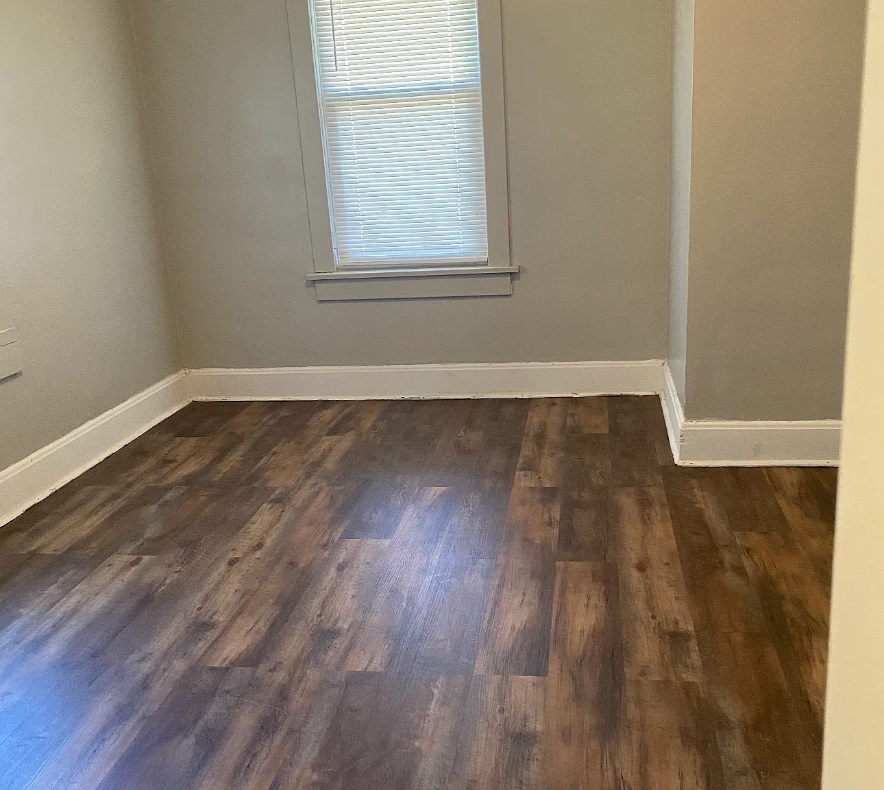 2 bed, 1100 sqft, $1,200 — Photo 4