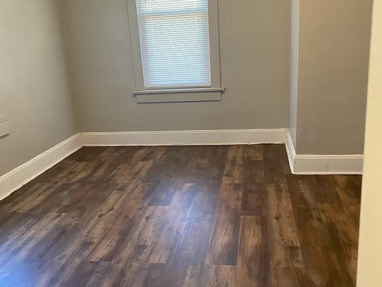 559 Alexander Pl — Photo 4