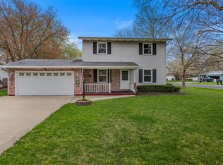 301 Philip Dr, Tolono, IL 61880