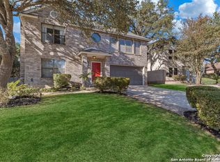 17510 Sapphire Rim Dr, San Antonio, TX 78232