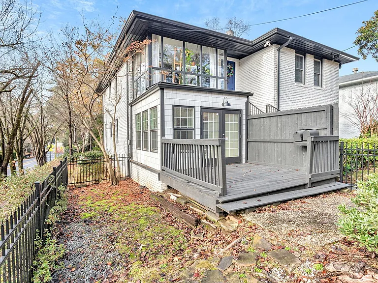 Front fence yard