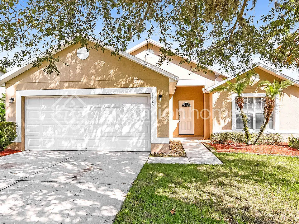 2126 Darlin Cir