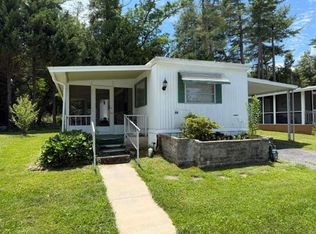 46 Yellow Buckeye Ln #67, Hendersonville, NC 28739