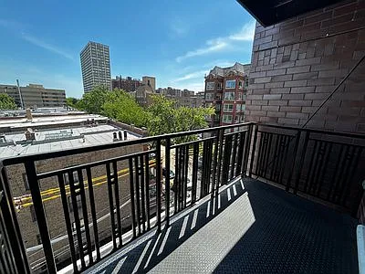 1 bed, 719 sqft, $2,625 — Photo 2