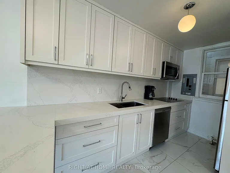 2879 Saint Clair Ave E #2 — Photo 12