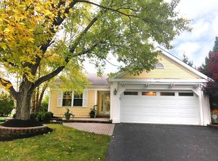 452 Highmeadows Village Dr, Powell, OH