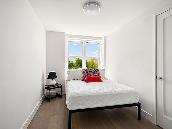 5th image of 5800 Arlington Ave APT 5O