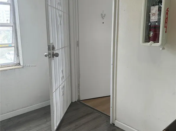 420 NE 82nd St APT 3A, Miami, FL 33138