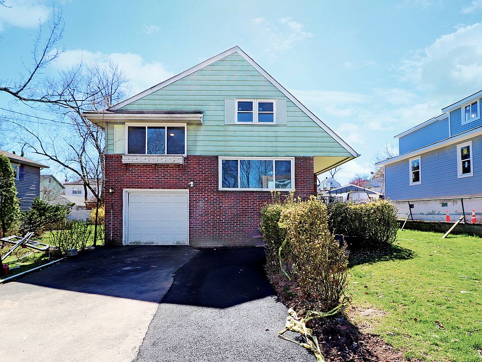 1st image of 260 Shepard Ave
