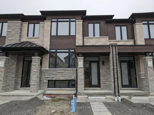 2731 Peter Matthews Dr, Pickering, ON L1X 0M2