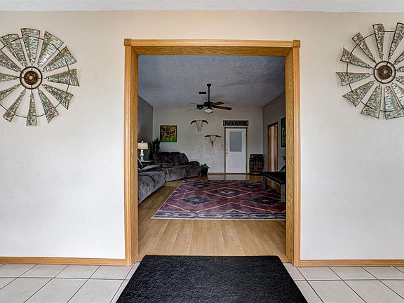 5th image of 9106 Banner Rd