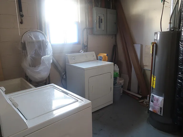 4645 Washington St NE #B — Photo 6