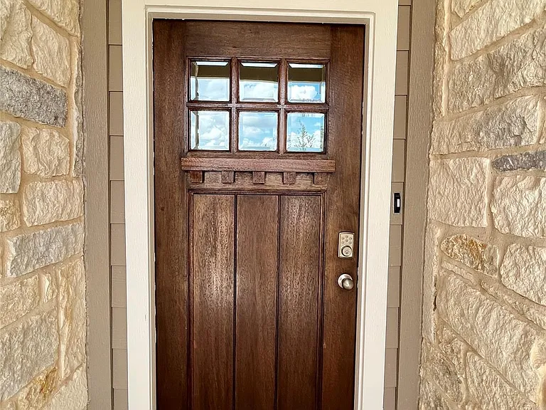 445 Blue Stem Rd — Photo 3
