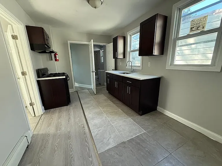 591 S 19th St #5C — Photo 1