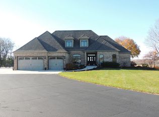 8816 E Rye Dr, Clinton, WI 53525