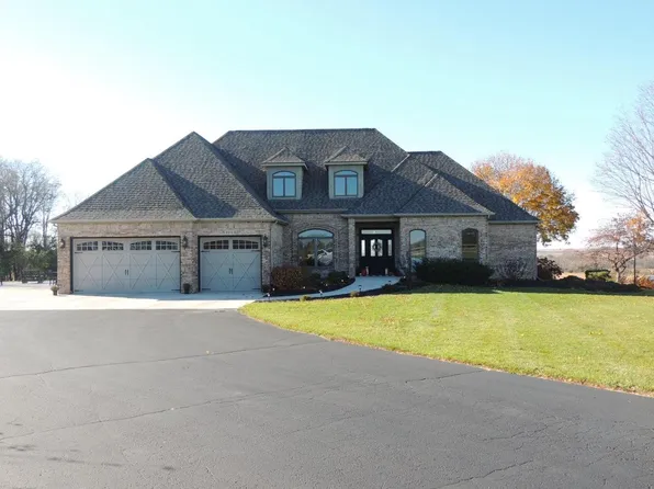 8816 East Rye Drive, Clinton, WI 53525