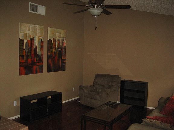 3rd image of 863 Beach Breeze Dr