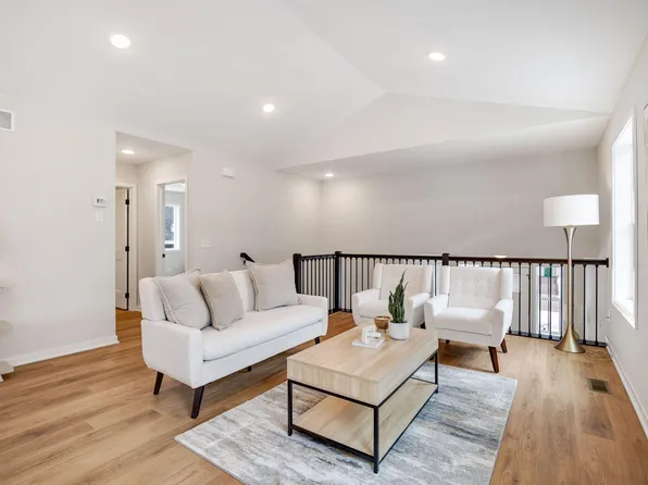 1115 Dorthy Ln, Elko New Market, MN 55054