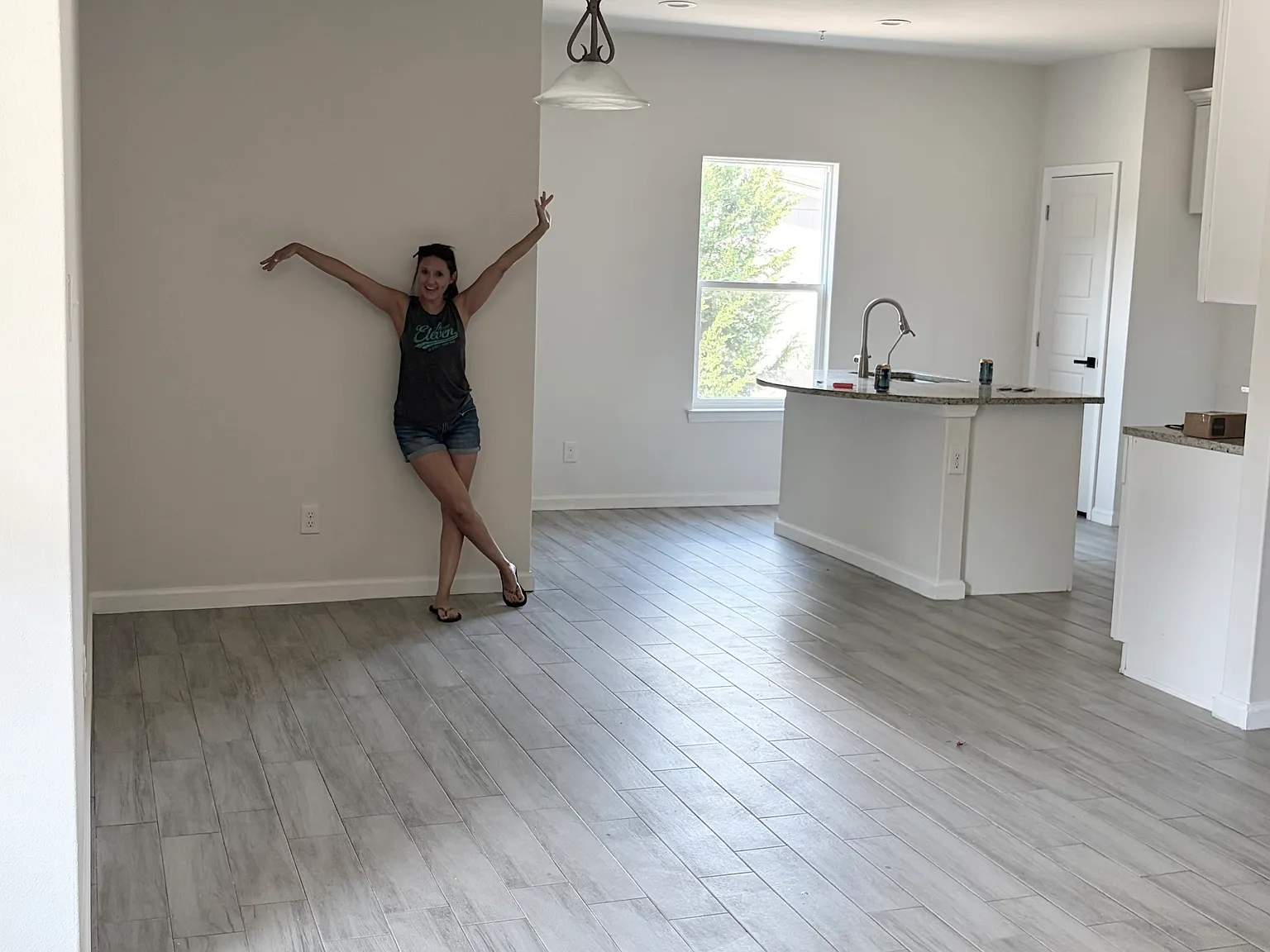 3 bed, 1432 sqft, $2,200 — Photo 3
