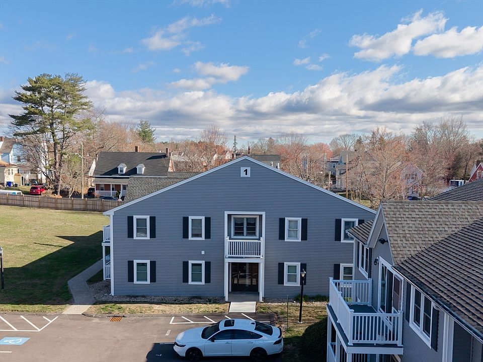 1st image of 450 Somerset Ave APT 104