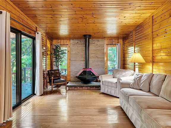 14th image of this home