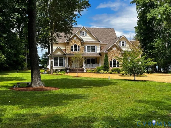 1226 Indiantown Rd, Weems, VA 22576