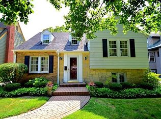 364 Nuttall Rd, Riverside, IL 60546