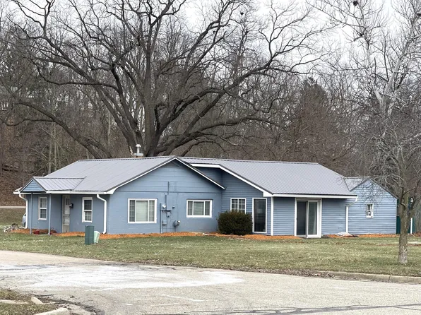 225 B St, Portland, MI 48875