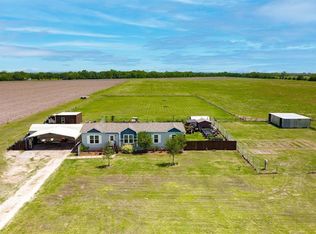 1011 Trumbull Rd, Ferris, TX 75125