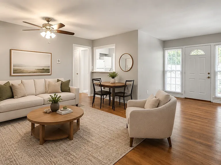 801 Marstevan Dr NE — Photo 3
