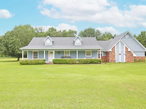 90 Lyn Lee Dr, Lonoke, AR 72086