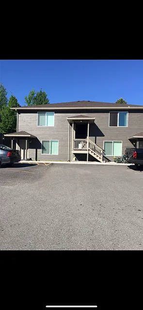 706 Darby Street - B — Photo 1