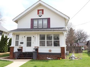 2011 Latham St, Rockford, IL 61103
