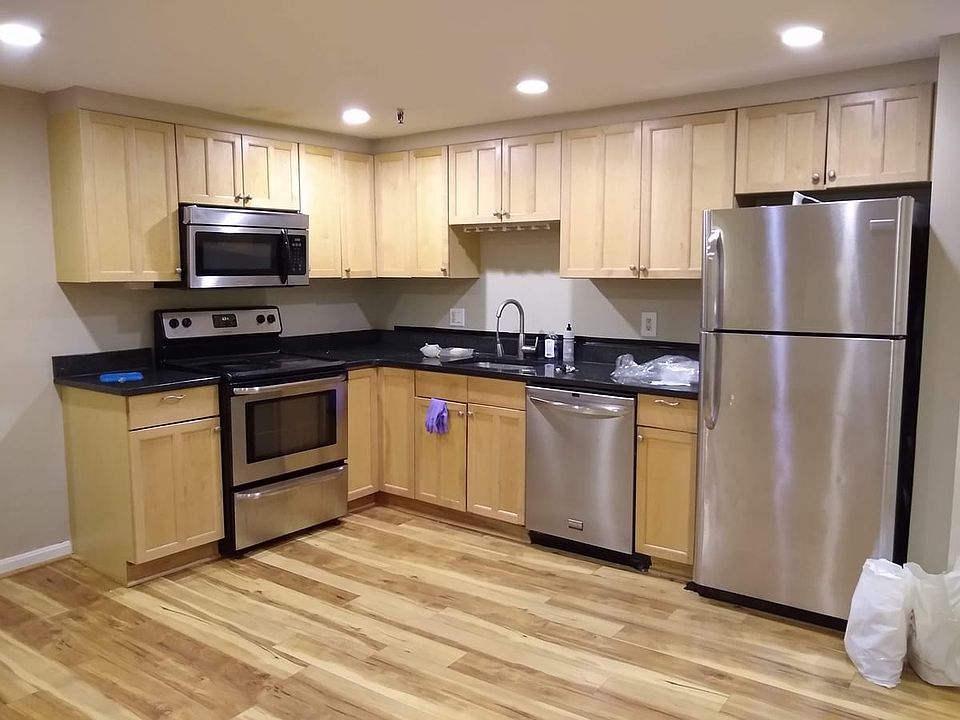 1st image of 25 Saint Stephen St APT 1