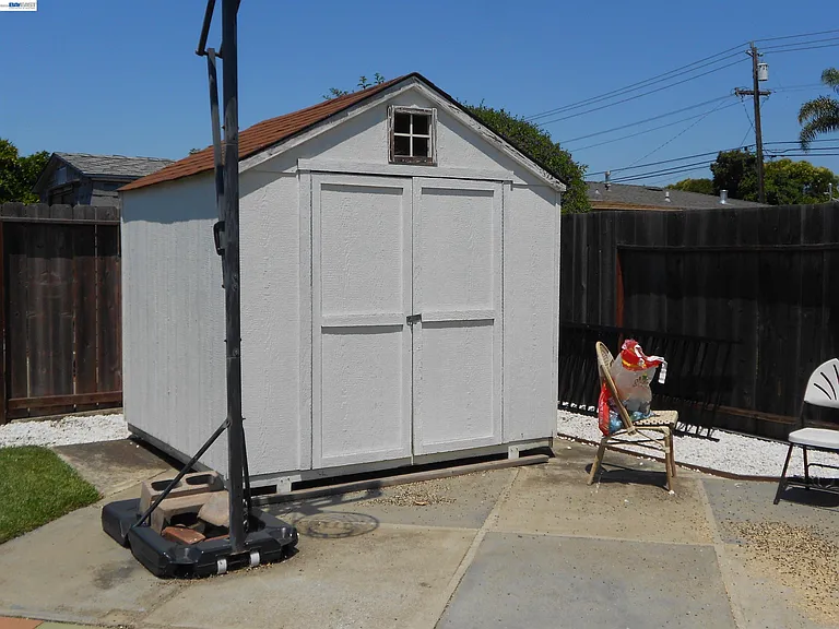 1257 Henderson Ln — Photo 19