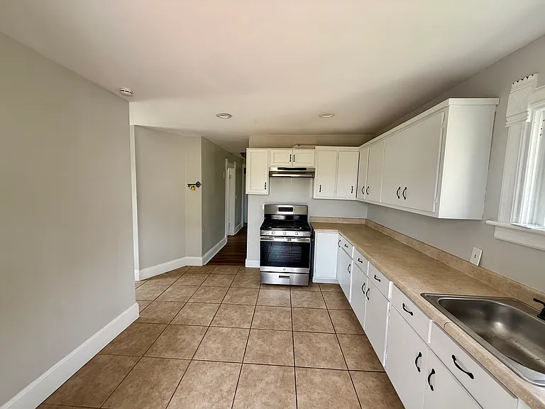 8 Lorena St #2 — Photo 6
