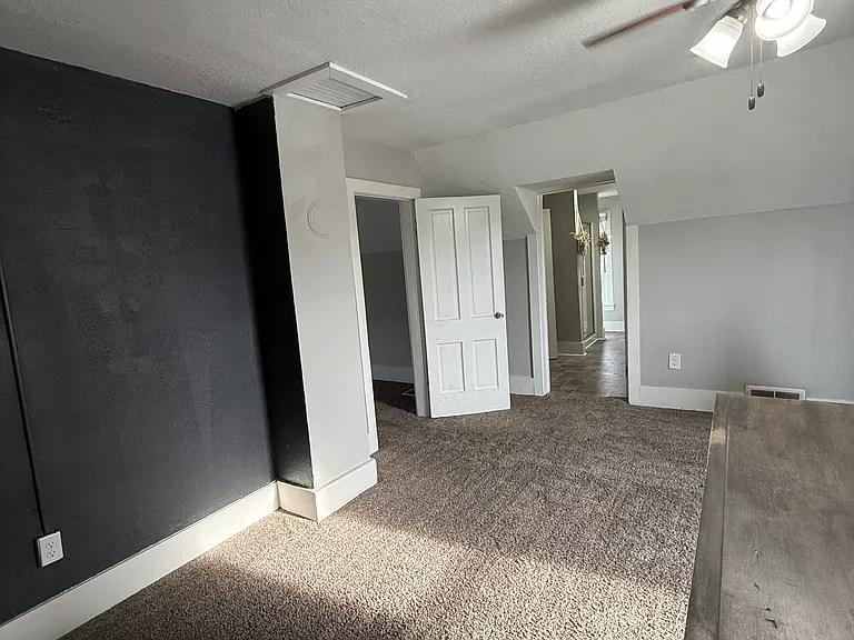 102 SW Walnut St — Photo 16