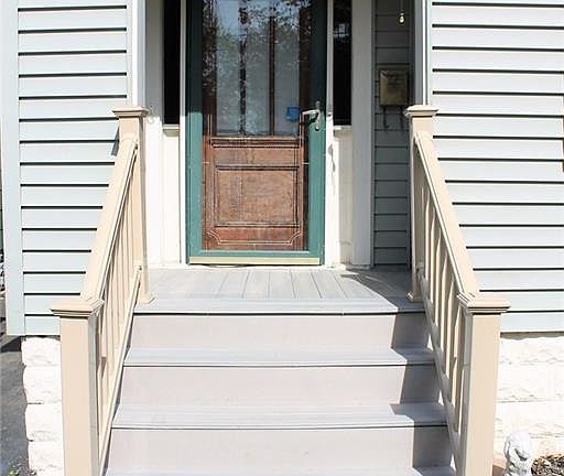2nd image of 11 Copsewood Ave