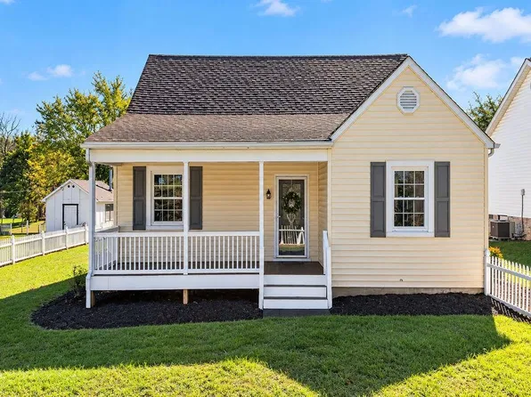 1516 Lyndhurst Rd, Waynesboro, VA 22980