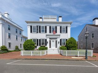 88 N Water St, Edgartown, MA 02539