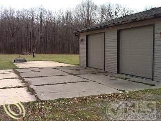 2nd Garage for Toys.JPG