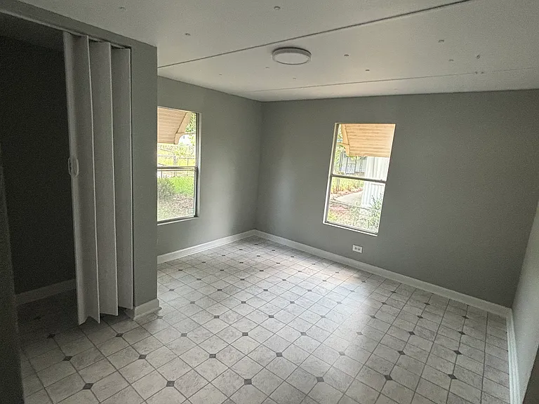 2302 Marlette Ct — Photo 6