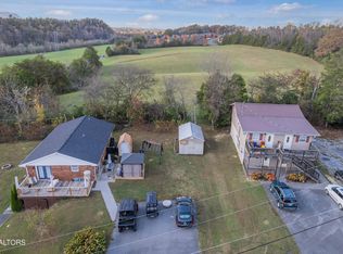 226 Mill View Dr, Pigeon Forge, TN 37863