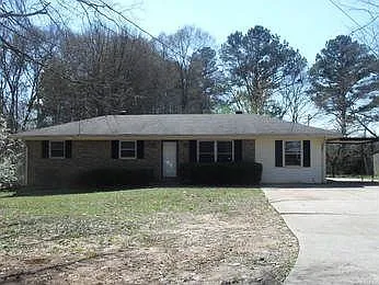 603 Lakeview Dr photo 1