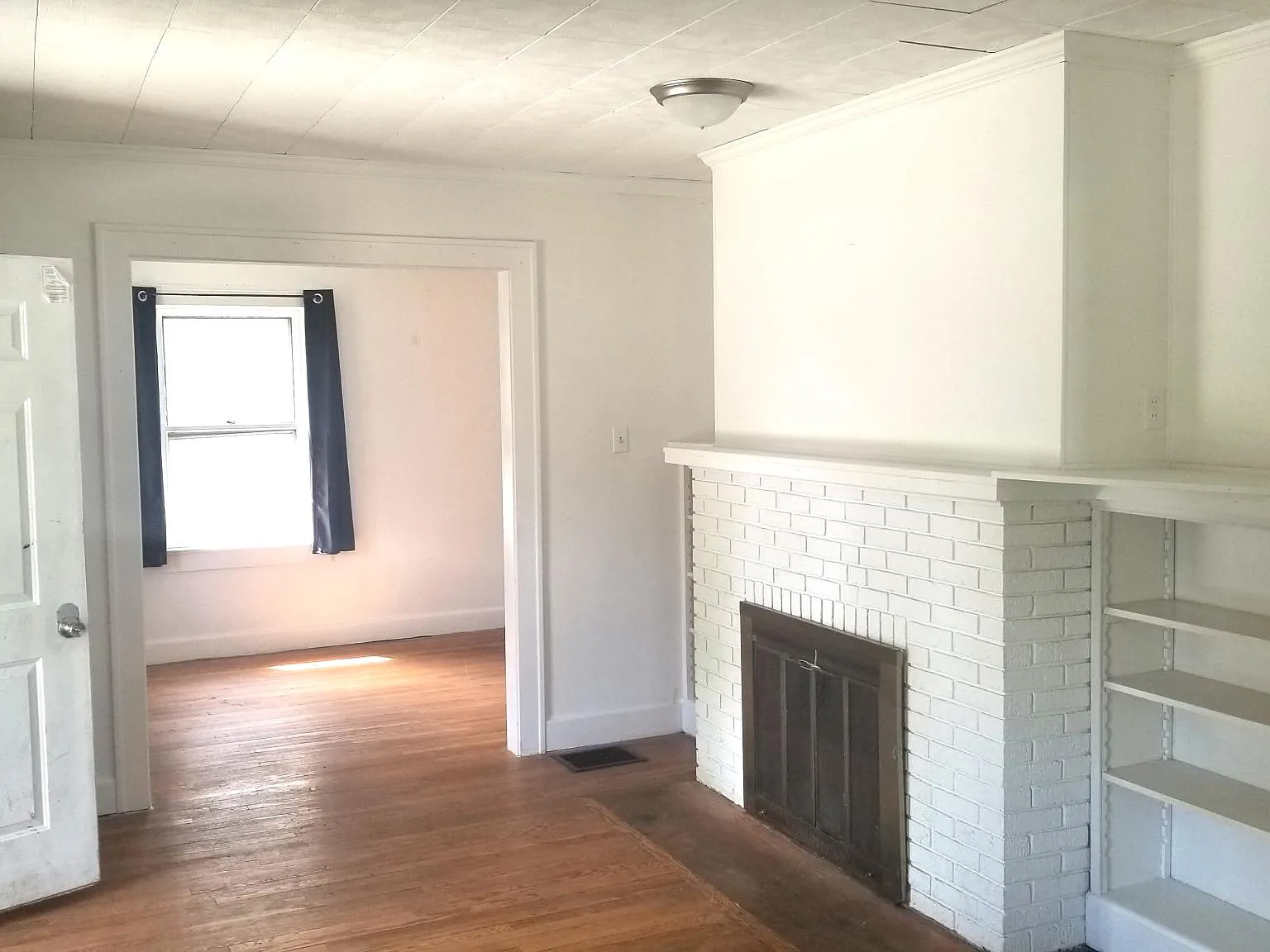 6 bed, 2500 sqft, $5,250 — Photo 4