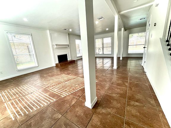 4th image of 22026 Castle Springs Dr