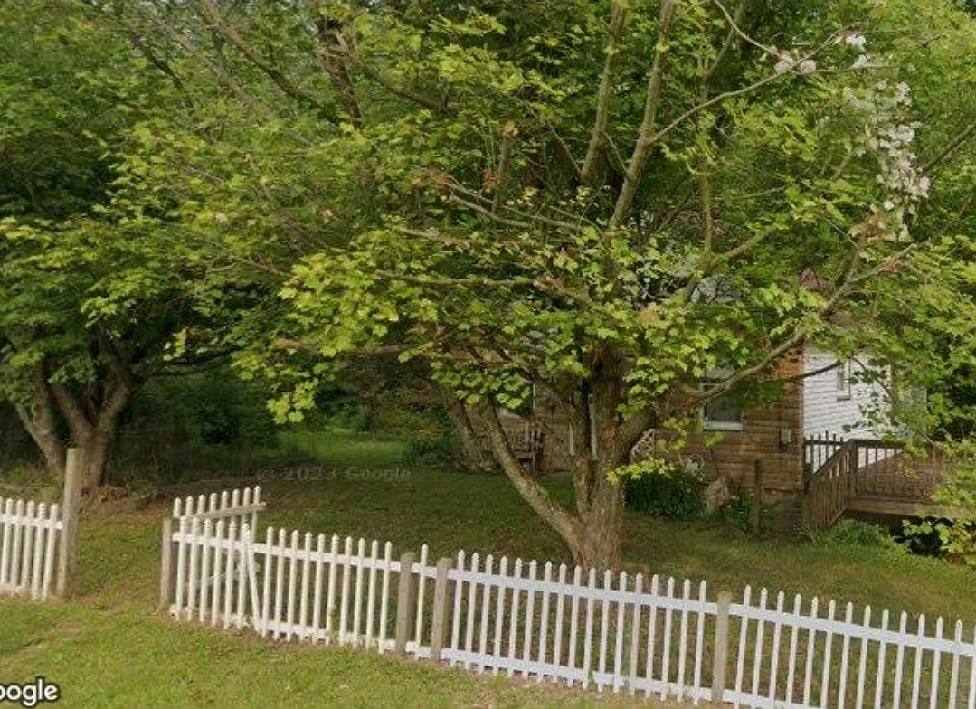 3 bed, 1001 sqft, $1,800 — Photo 1