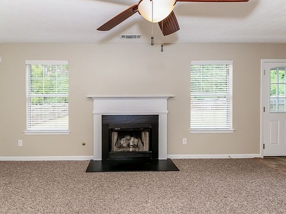 2nd image of 3725 Golfe Links Dr