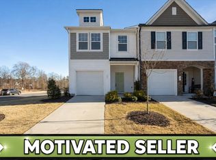 11 Wildflower Cir, Clayton, NC 27520